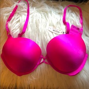 Victoria’s Secret Miraculous Plunge Bra